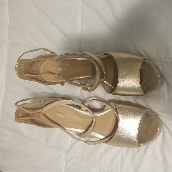 Ugg wedge sandals/espadrilles - Picture 1 of 6